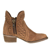Circle G Women's Camel Cutout Shortie