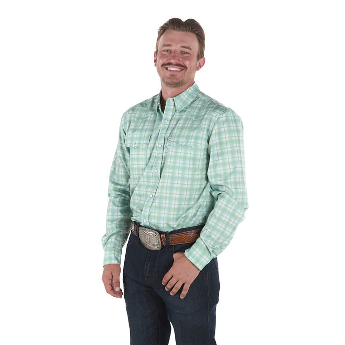 Sand Hill Ranch Men's Green Gingham Vented Long Sleeve Snap Shirt