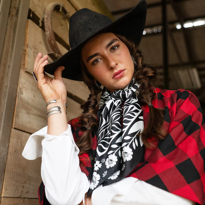 Fringe Scarves Señorita Black Long Tall
