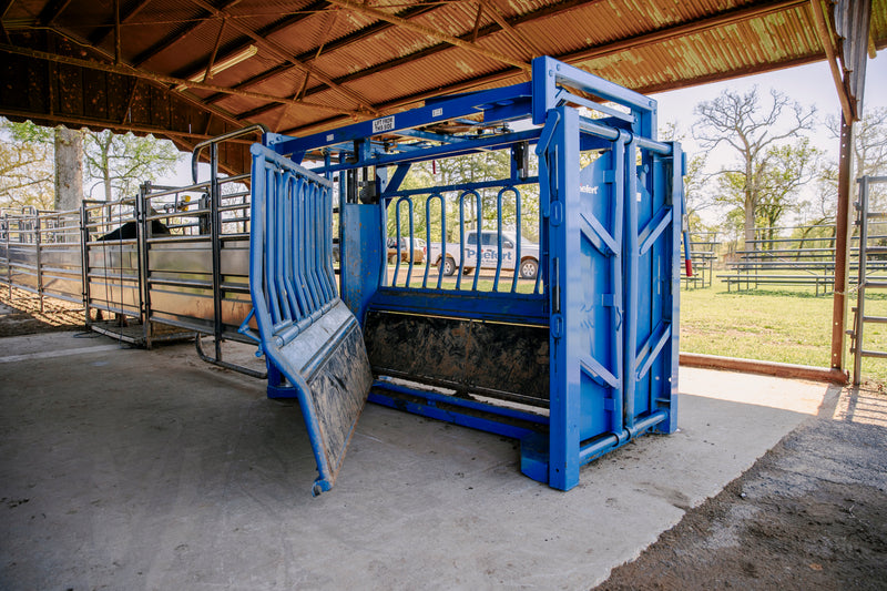 Priefert SC25 Squeeze CHute