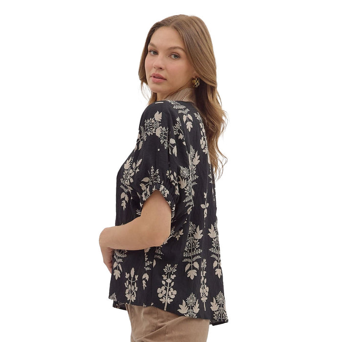 Entro Women's Black & White Print Short Sleeve Top