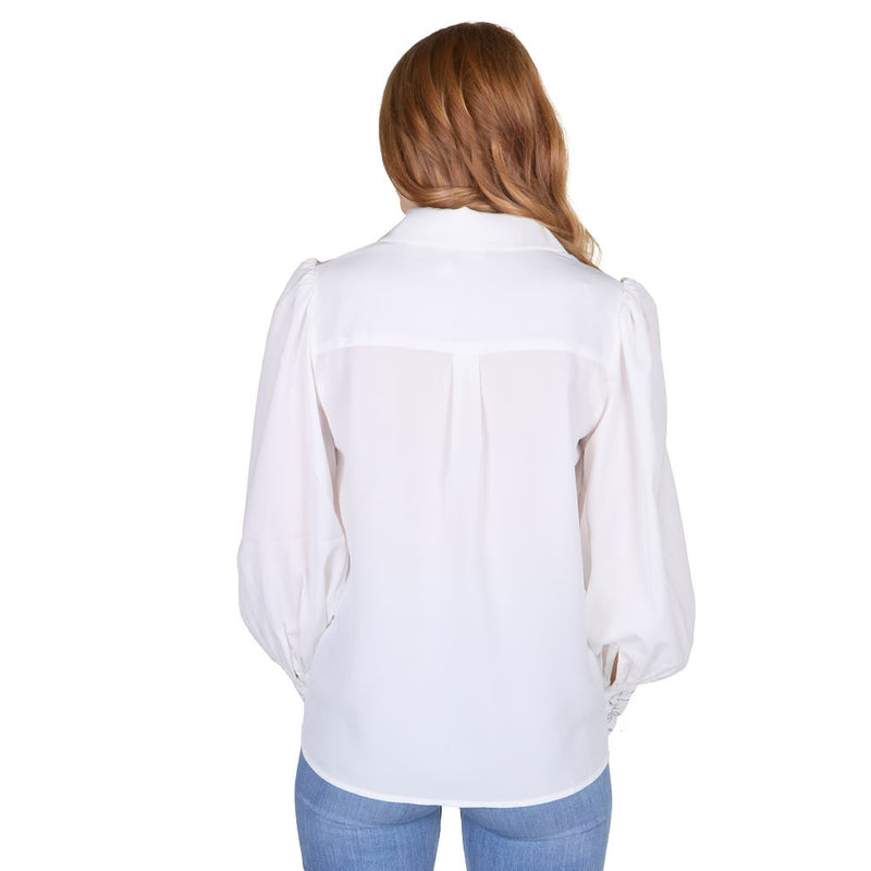 Turquoise Haven Women's Ivory Bucking Horse Top