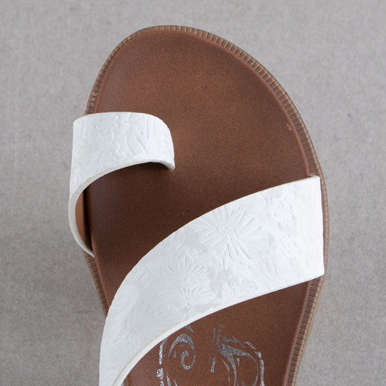 Very G White Steffy Sandals