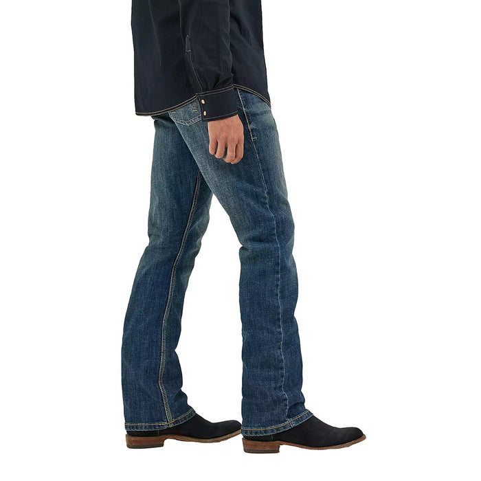 Wrangler Men's Retro Layton Slim Boot Jeans