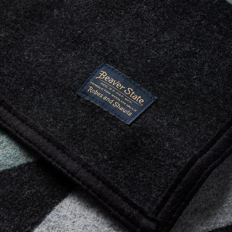 Pendleton Woolen Mills Inc. Jacquard Wyeth Trail Oxford Blanket