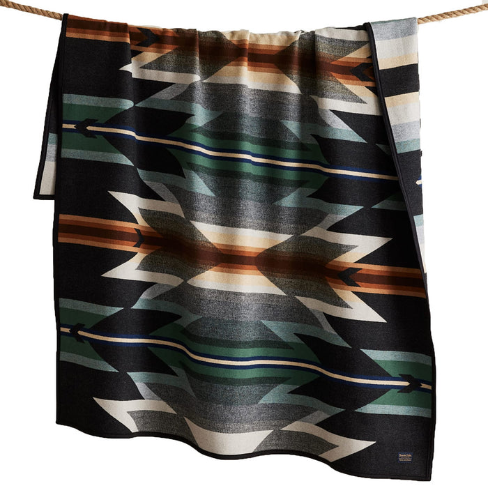 Pendleton Woolen Mills Inc. Jacquard Wyeth Trail Oxford Blanket
