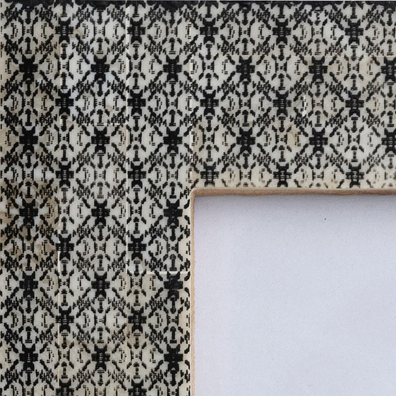 Creative Co-Op Charcoal Pattern Photo Frame