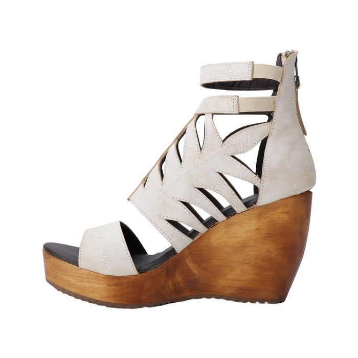 Lane Women`s Ceramic Crackle Becca Wedge Sandal
