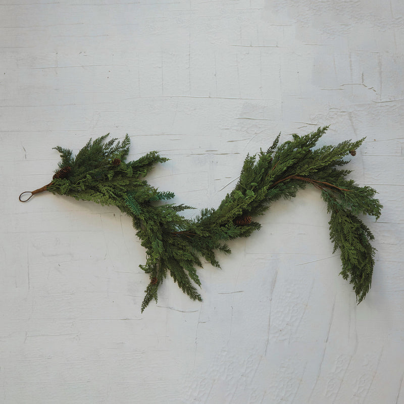 Creative Co-Op Fuax Spruce/Pine Garland With Natural Pinecones