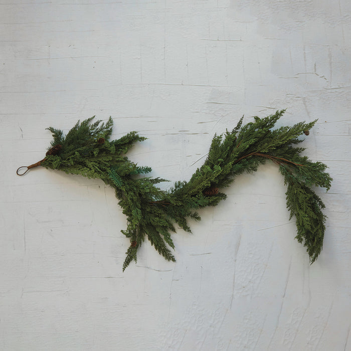 Creative Co-Op Fuax Spruce/Pine Garland With Natural Pinecones
